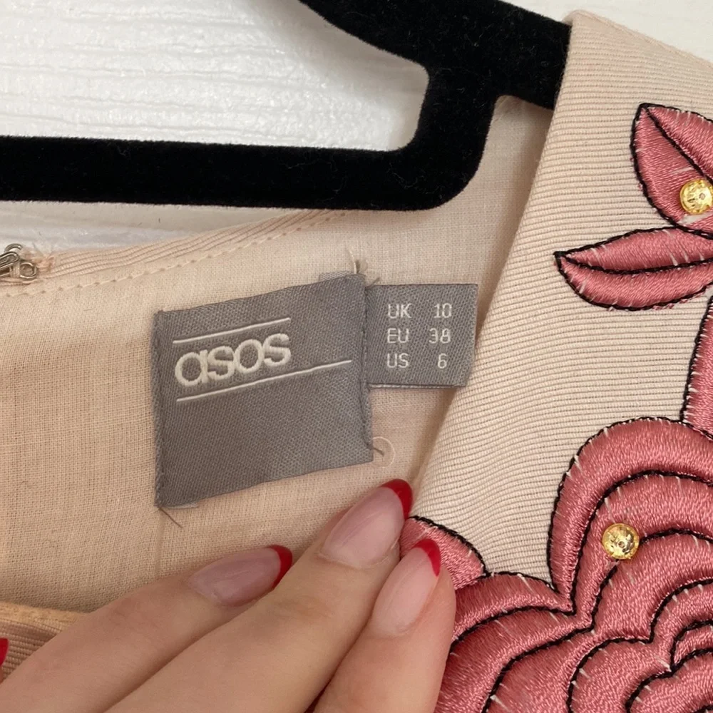 ASOS. Size 6. Dress. Pink embroidered dress. - Picture 3 of 3